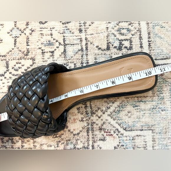 Tuckernuck NWOB flattered minou leather black woven sandals flats beach summer - Picture 10 of 10